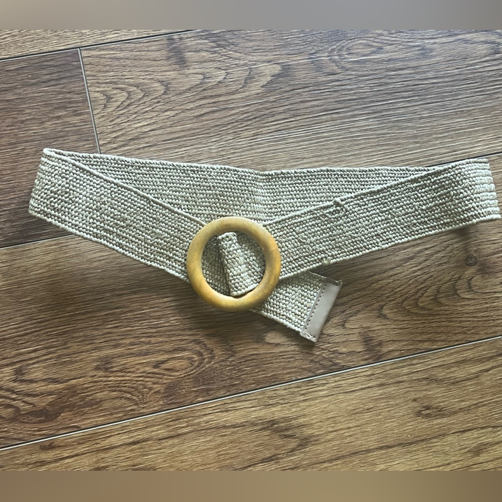 Natural Stretchy Women’s Belt Size Large/XL boho straw Raffia